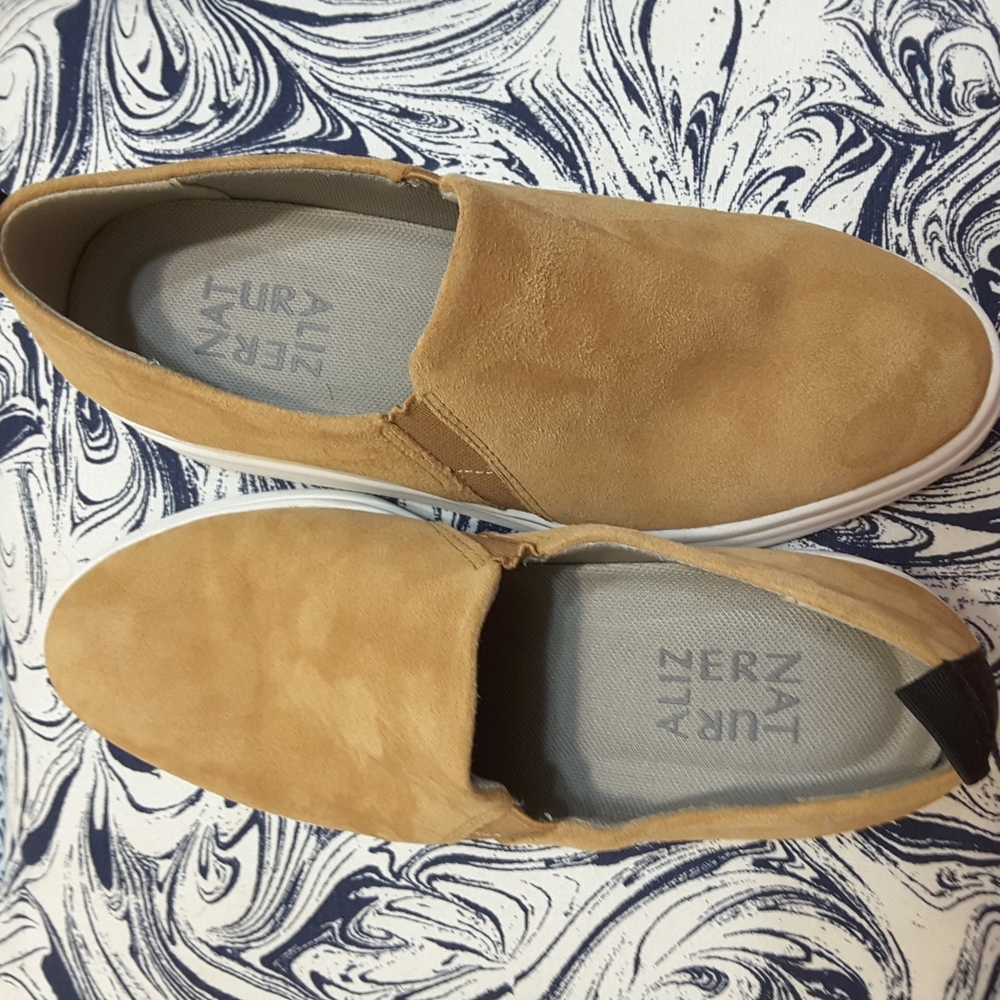 Naturalized Yola Platform Sneakers